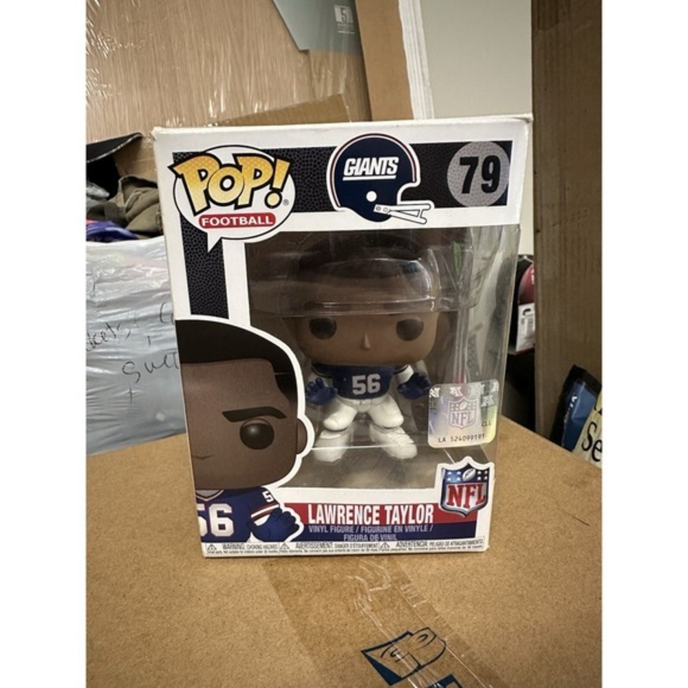Funko POP! Sports NFL‎ Lawrence Taylor #79 Vinyl Figure Damaged Z8